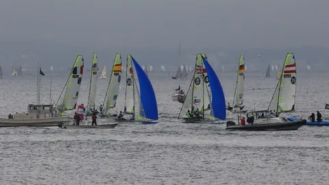 法国国脚速度奇才姆巴佩：年薪揭秘，数据狂飙解析