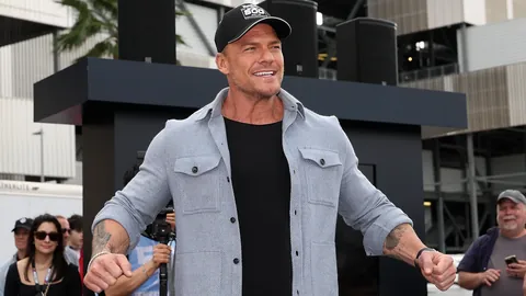 萨拉赫梅开二度，利物浦逆袭曼城打破连败魔咒