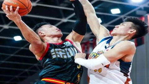 歐冠16強首戰：錫瓦斯0-1不敵佛羅倫薩，巴拉克半空神射獲勝，十人錫瓦斯敗北
